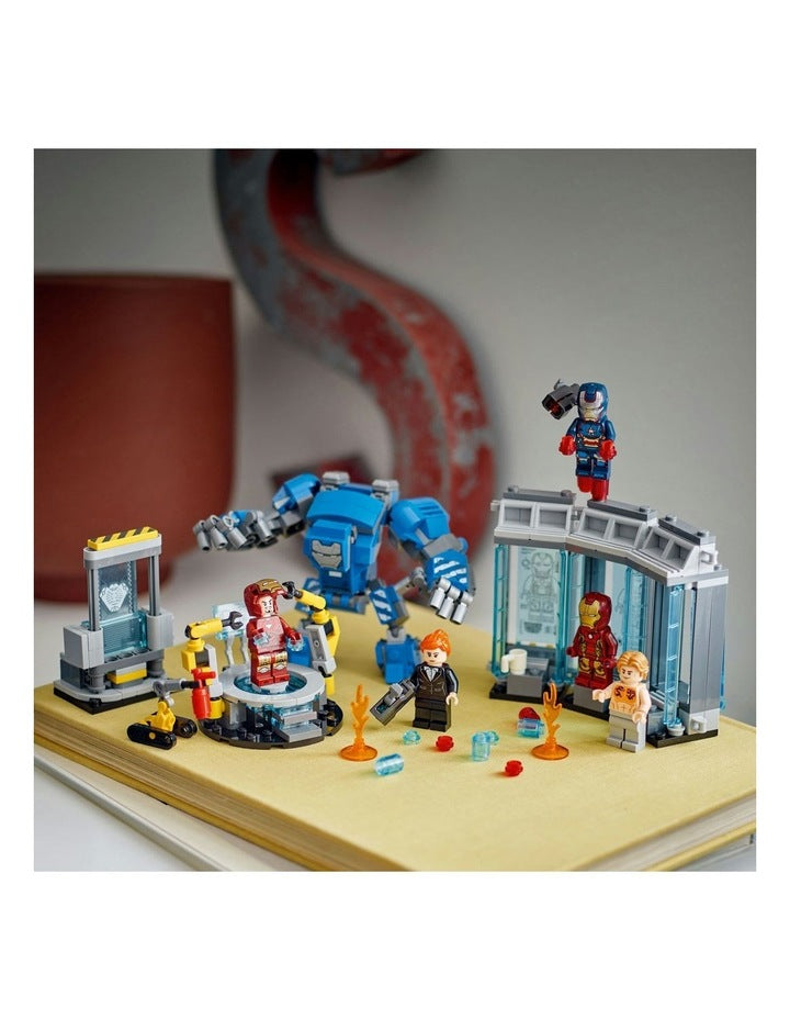 Super Heroes Iron Man's Laboratory Hall of Armour 76315 in Multi