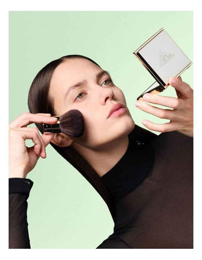 Prada Powder Diffuser Brush 01