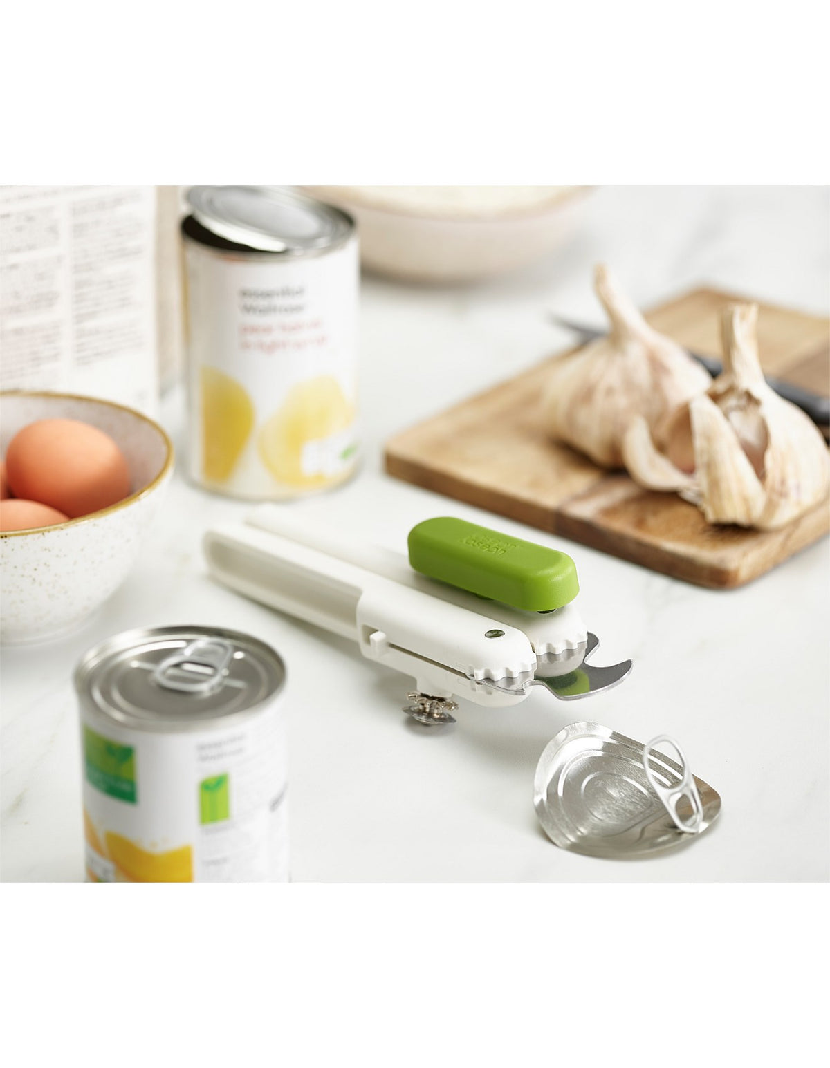 PIVOT 3-IN-1 CAN OPENER