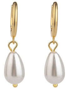 GJEC083M- Hoop And Pearl Earrings in Gold