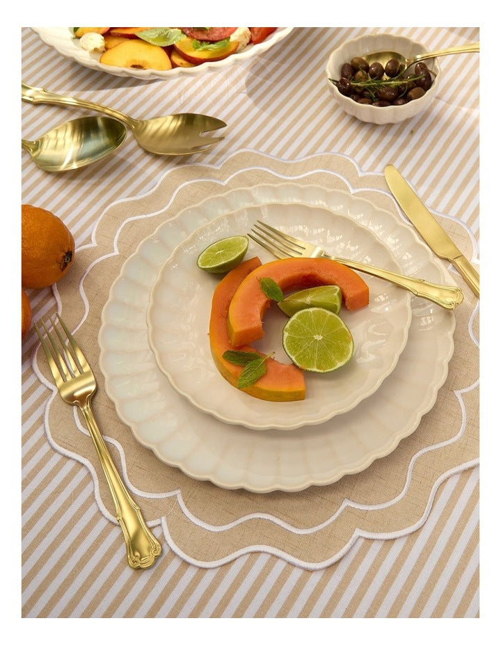 Banda Scallop Placemat 38cm in Cream