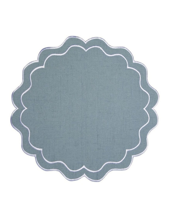 Banda Scallop Placemat 38cm in Blue