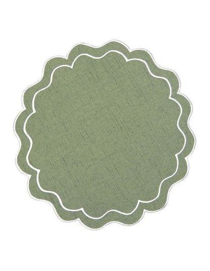 Banda Scallop Placemat 38cm in Green