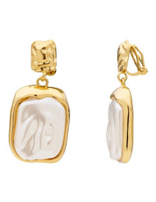 Statement Pearl Clip Earring in Pearl