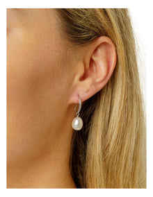 Brilliant Hook Earrings in Pearl Silver