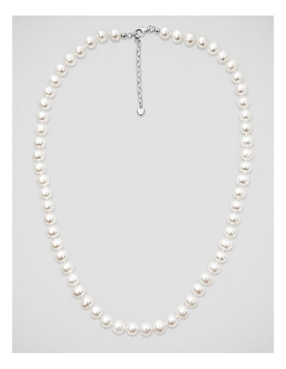 Classic Pearl Necklace in White
