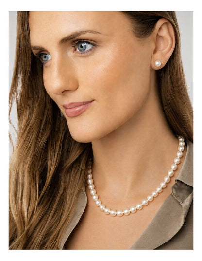 Classic Pearl Necklace in White