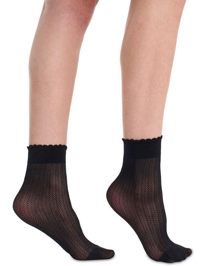 Chevron Anklet in Black