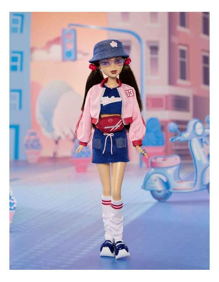 Signature My Scene Nolee Collector Doll