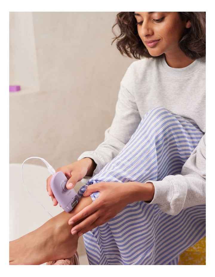 Series 2000 Epilator 2 Attachments Hair Removal BRE237/00