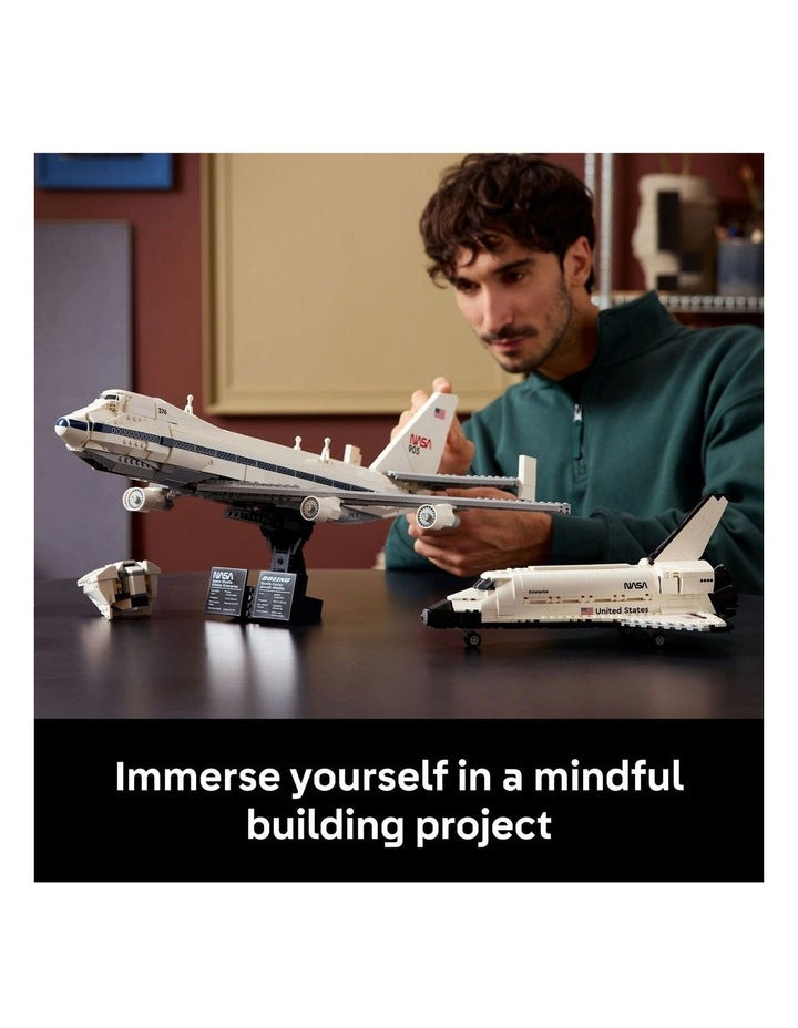 Icons Shuttle Carrier Aircraft 10360