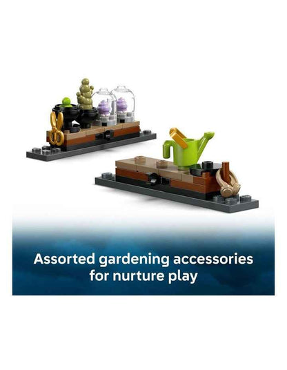 Harry Potter TM Hogwarts Castle: Herbology Class 76445