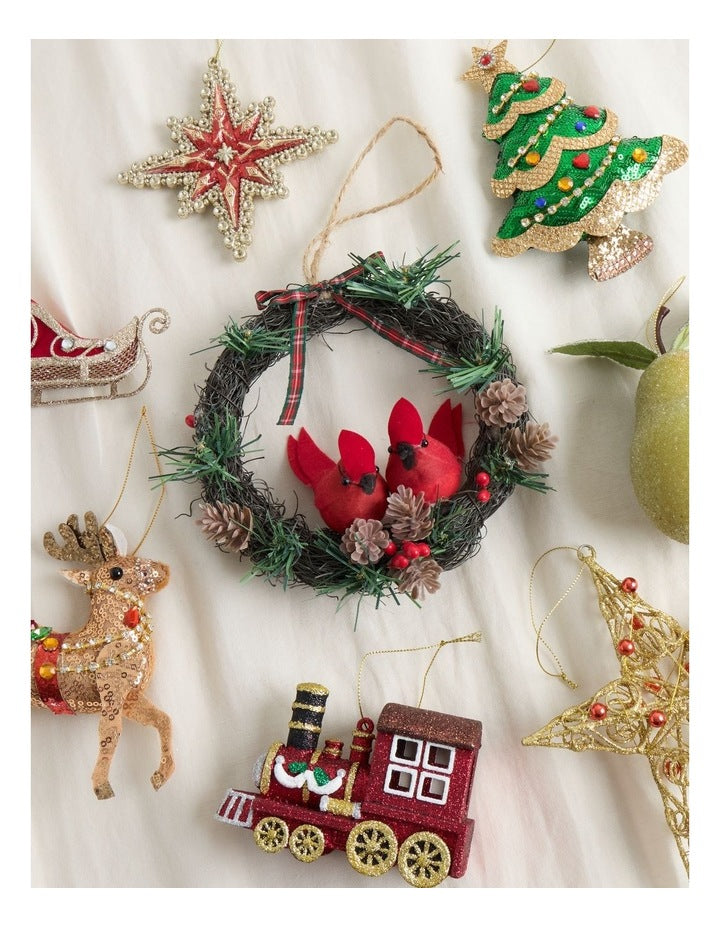 Heirloom Christmas Cardinals on Mini Wreath Ornament 16cm in Red/Green