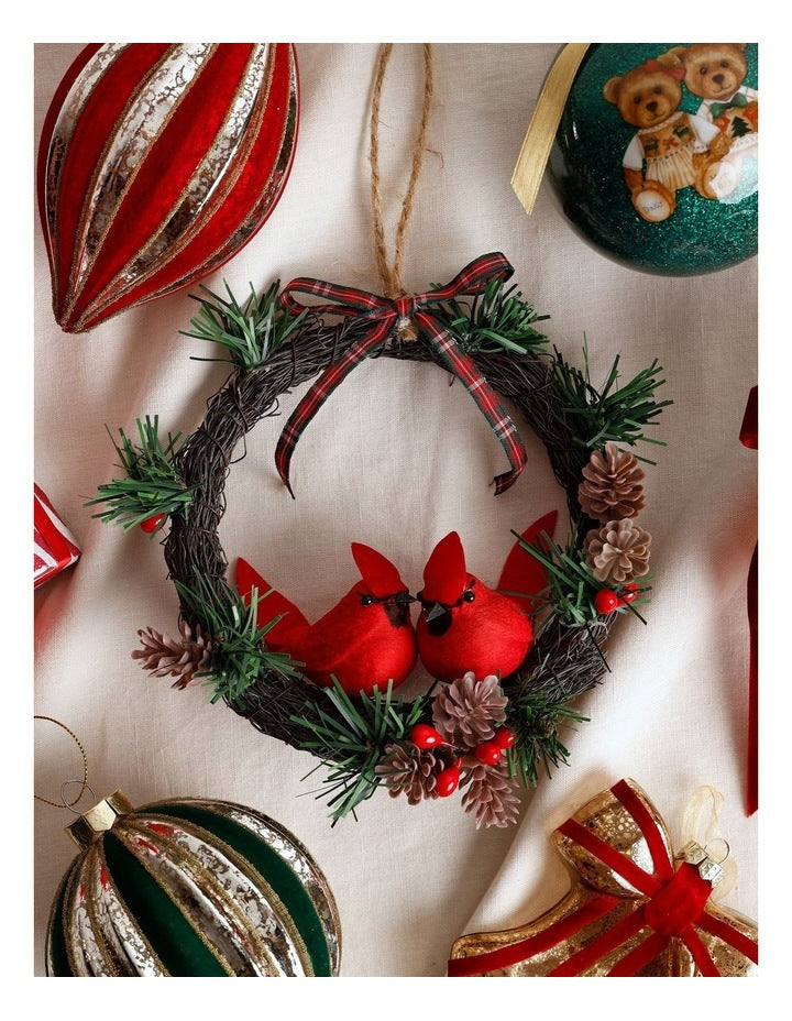 Heirloom Christmas Cardinals on Mini Wreath Ornament 16cm in Red/Green