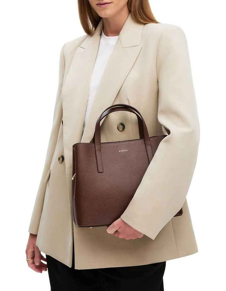 Dukes Place Texture Medium Tote Bag in Chocolate