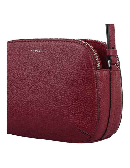 Dukes Place Medium Crossbody Bag in Carmine