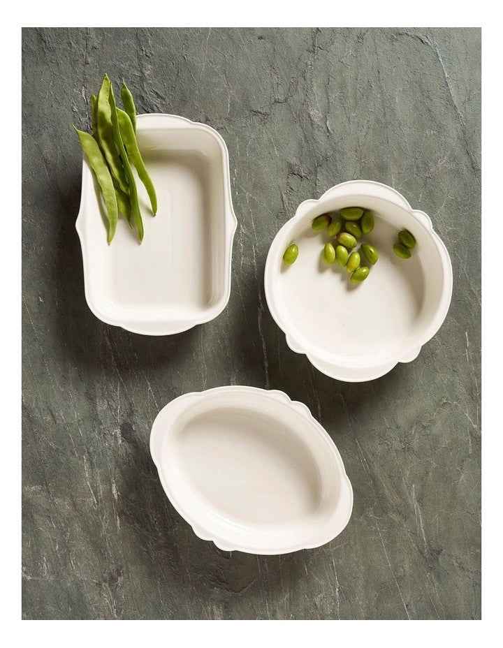 Frame Collection Oval Baking Tray in White