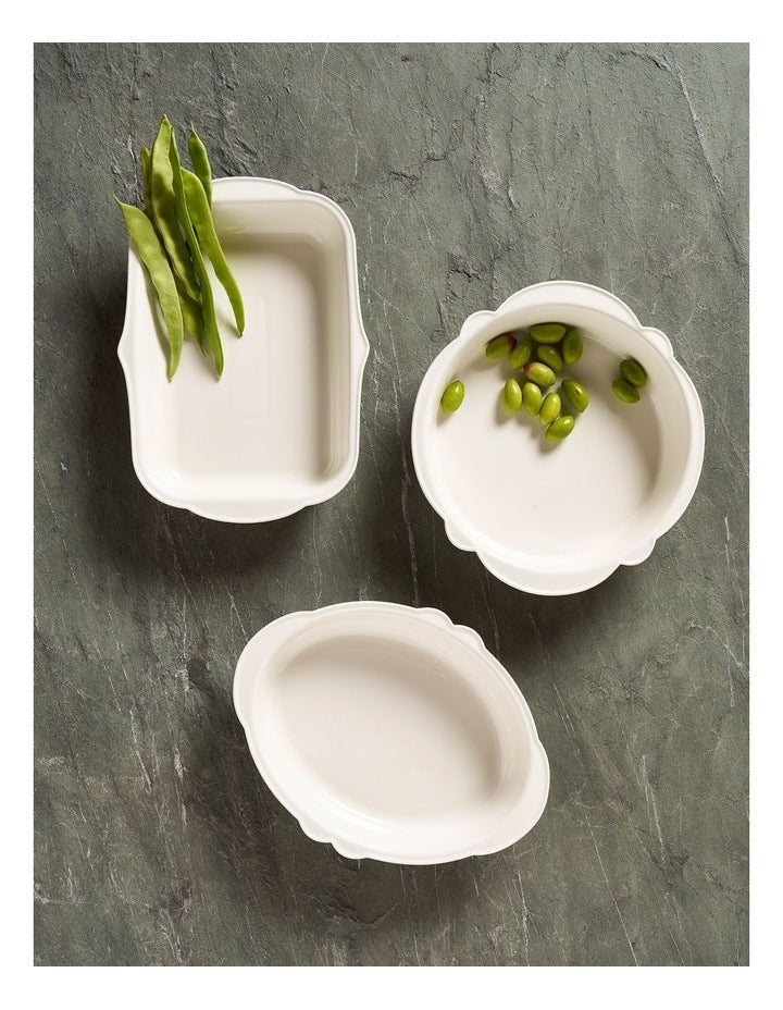 Frame Round Baking Tray 32 x 30 x 7cm in White