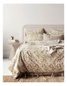 Oasis Cushion in Blush