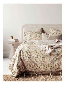 Oasis Cushion in Blush