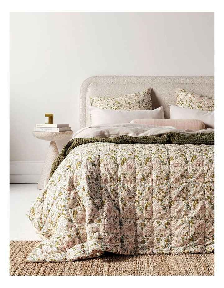 Oasis Cushion in Blush