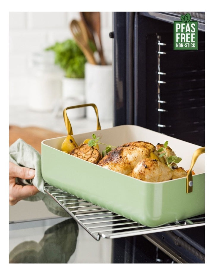 Roaster 35x25.7cm PFAS-free ceramic non-stick in Sage