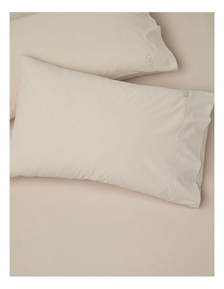 Stonewashed Cotton Pillowcase Pair in Biscuit