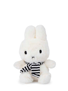 MIFFY & FRIENDS Miffy sitting with scarf (23cm)
