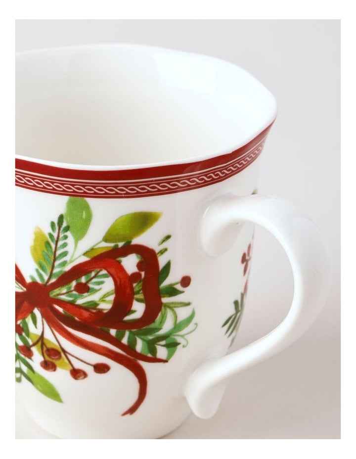 Traditional Christmas Mug Set of 2 in Multi