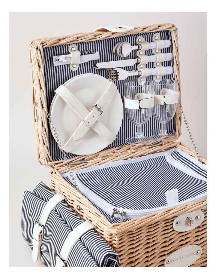 2 Person Picnic Basket with Blanket in Ashy Honey/Navy