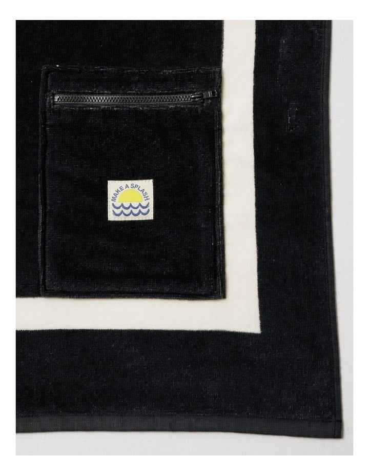 Placement Motif Flat Towel in Navy