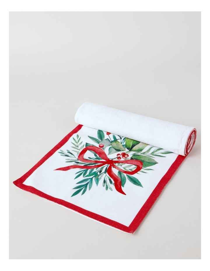 Traditional Christmas Runner in White/Red