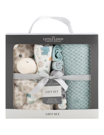 Savanna Giraffe Boxed Gift Set in Blue