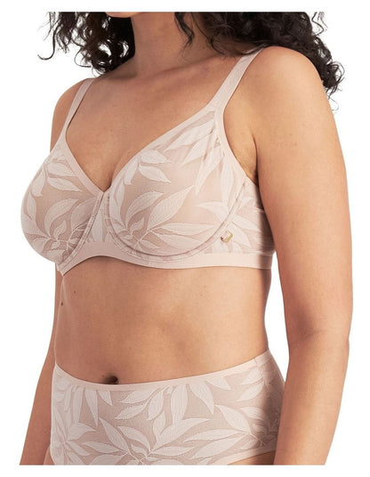 Because Minimiser Bra in Nude Lace