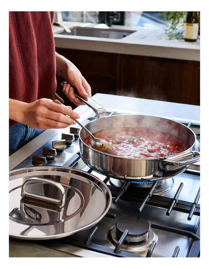 Space Stainless Steel Saute pan with Lid 28cm in Silver