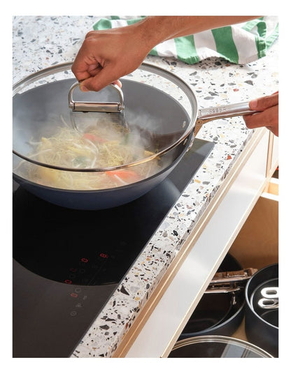 Space Non Stick wok With Lid 32cm/12.5inch in Blue