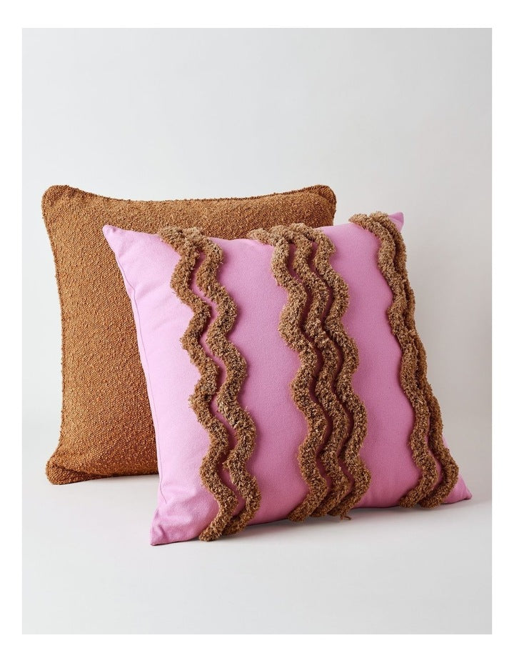 Tufted Wiggle Cushion in Pink