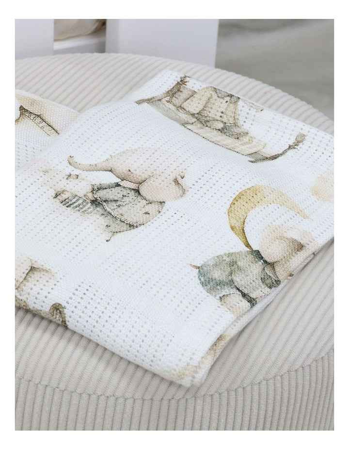 Peter Rabbit and Benjamin Bunny Cellular Blanket in White