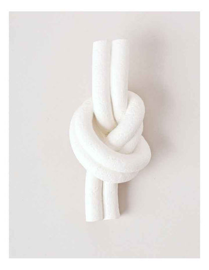 Parramatta Polyresin Rope and Knot Object 20cm in White