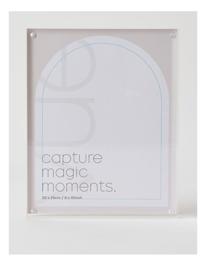 Acrylic 20x25cm Frame in Clear