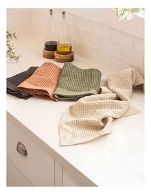 Ollie Waffle Kitchen Towel in 2 Pack in Green