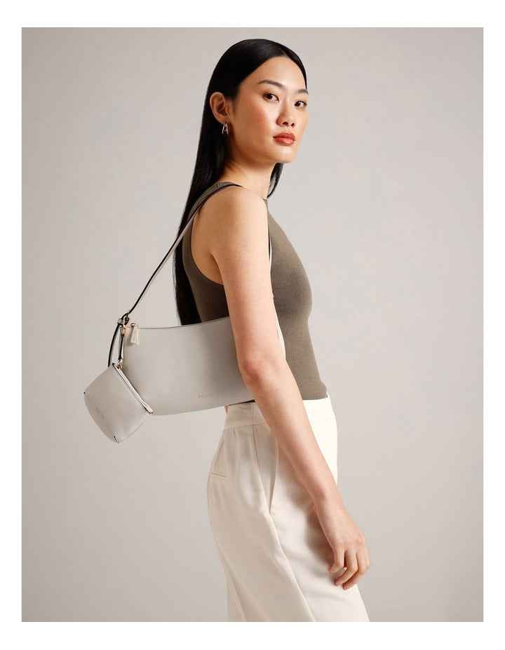Brie Shoulder Bag in Grey