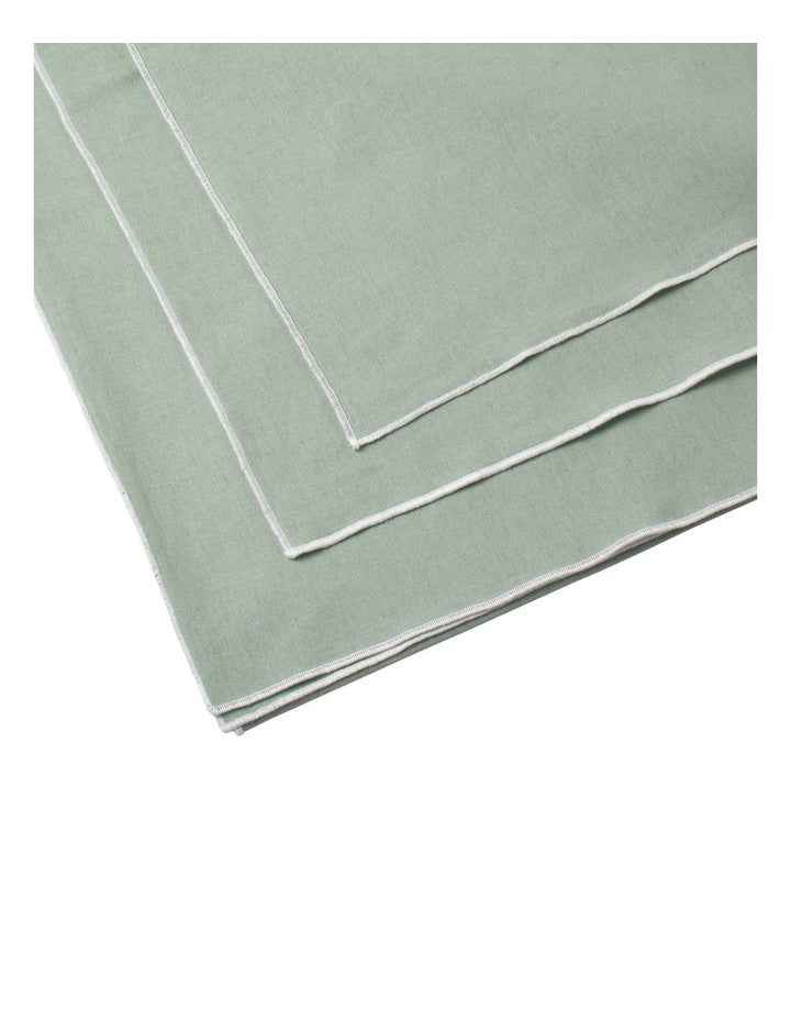 Dine Lucy Tablecloth 150x230cm in Sage