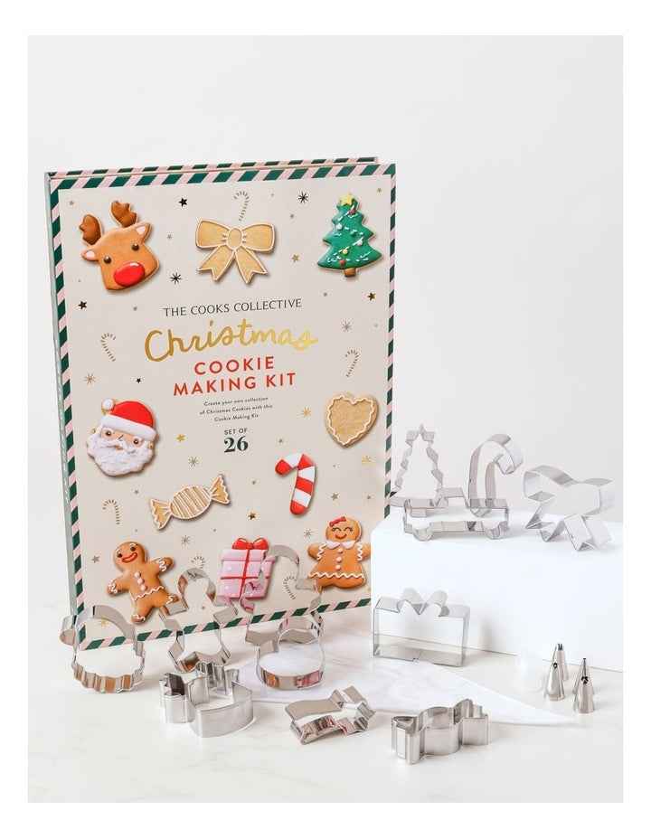 Christmas Cookie Cutter Set of 26 in Silver