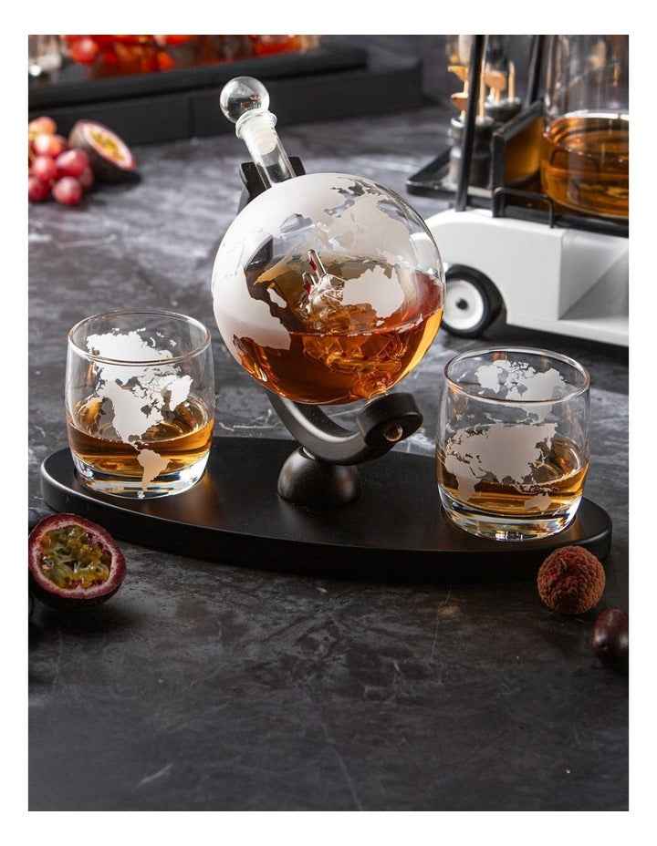 Preston Globe Whisky Set in Clear