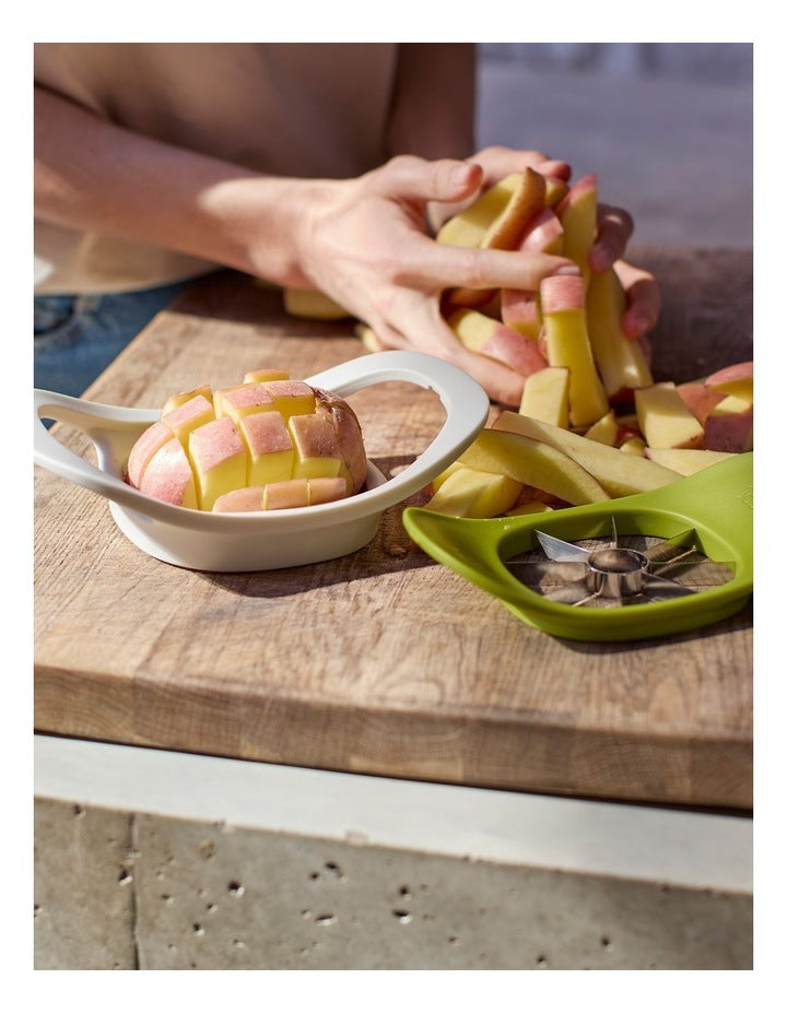 Nest Press 2-in-1 Corer And Chipper in Green