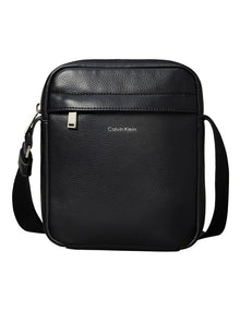 Micro Pebble Reporter Bag in Black