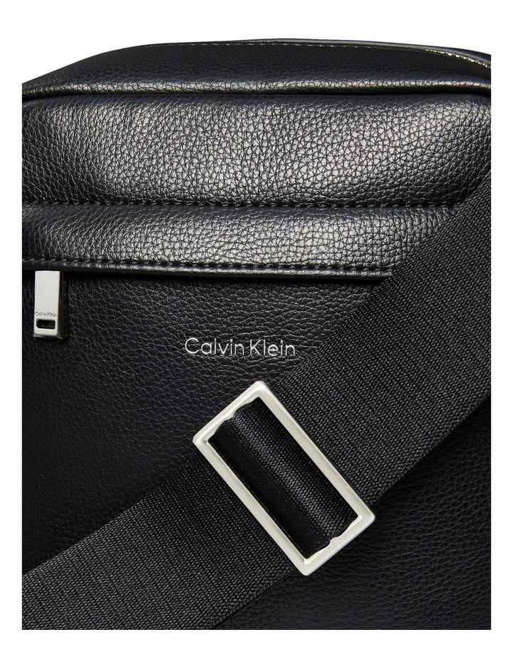 Micro Pebble Reporter Bag in Black
