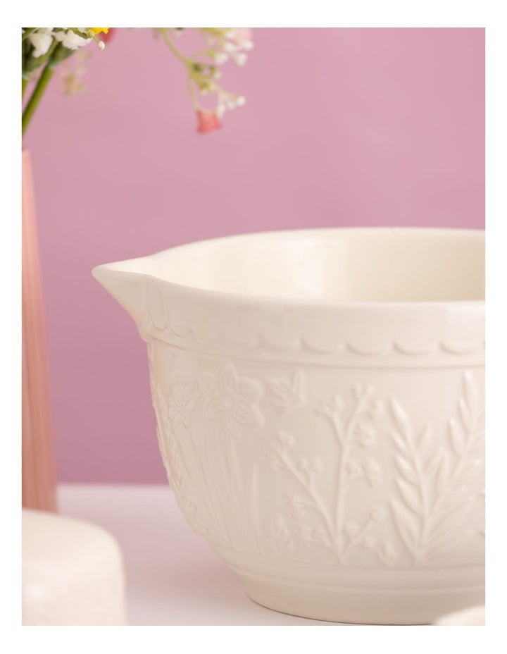 The Meadow Batter Bowl 1.9L/25 x 19 x 13cm in Cream