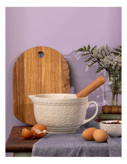The Meadow Batter Bowl 1.9L/25 x 19 x 13cm in Cream